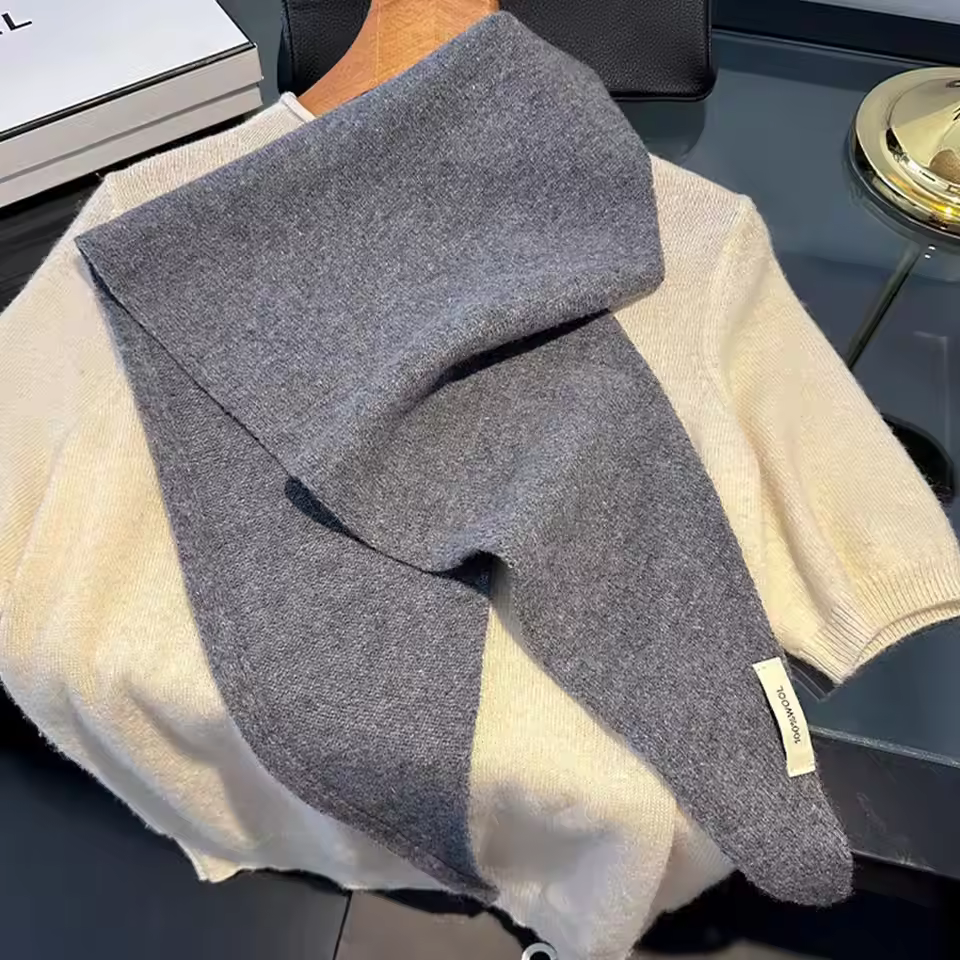 British Korean Triangle Scarf Niche 100% Wool Triangular